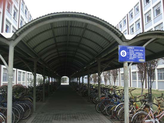 彩钢瓦为您抵挡风雨